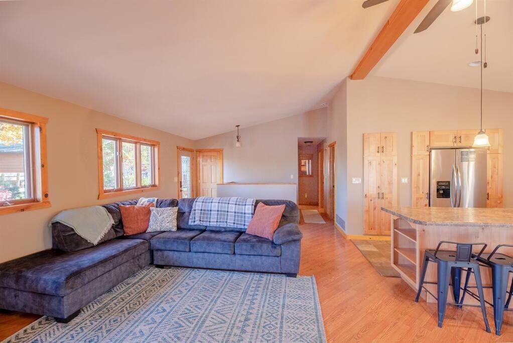 Fall Getaway Resort-3 King Suites, Dog-Friendly Seeley المظهر الخارجي الصورة